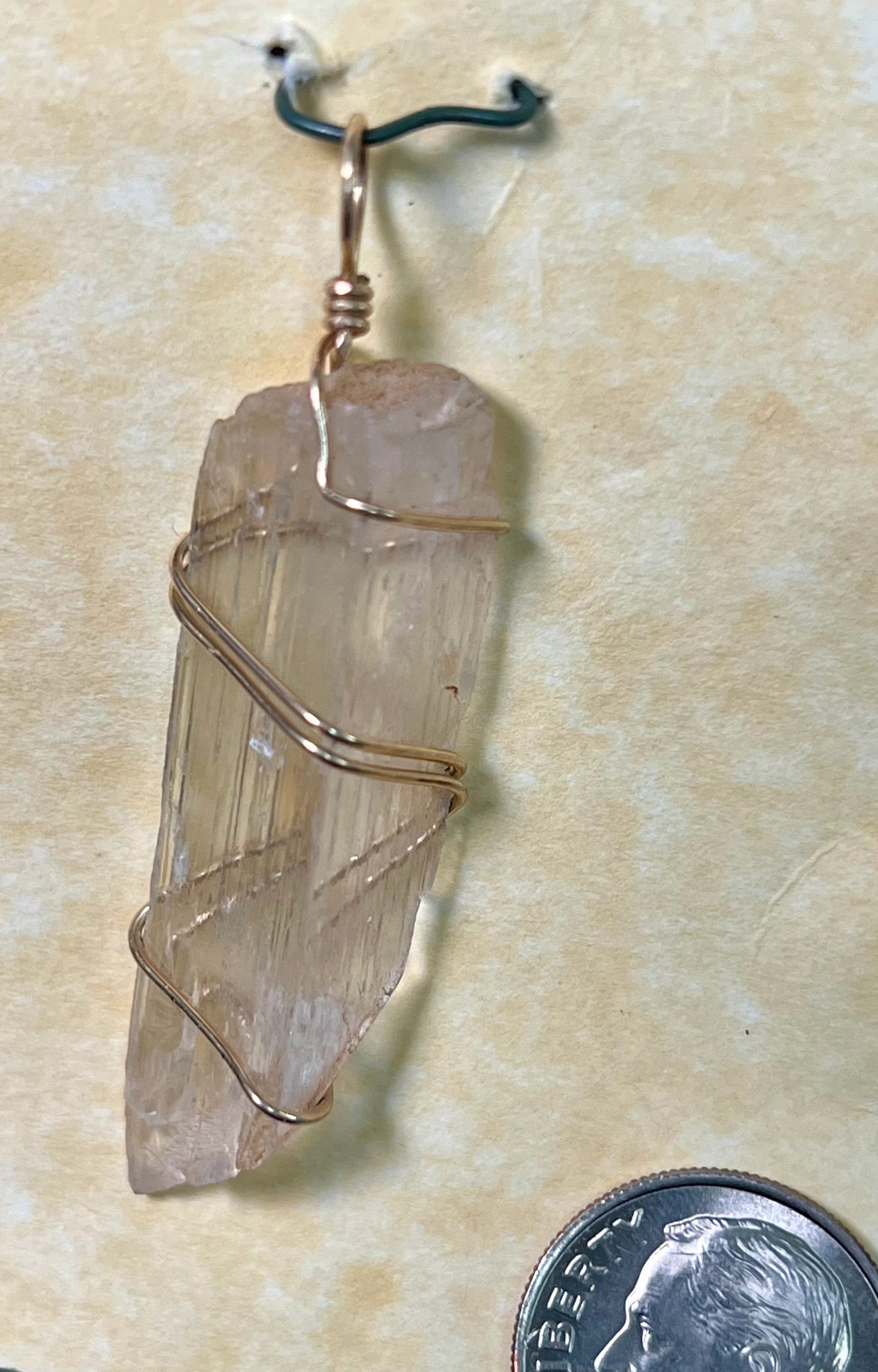 Kunzite (colorless), Gold Wrap